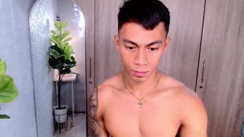 ethan online show from October 3, 2:43 am