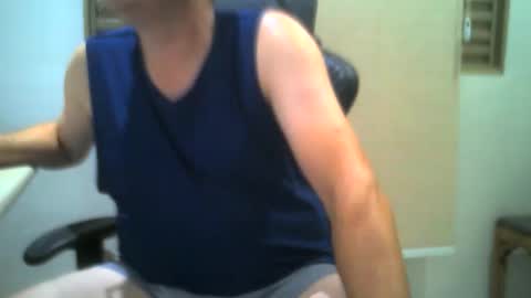 Snapshot of piovesanes chatting on February 25, 2:25 am piovesanes online show from February 25, 2:25 am