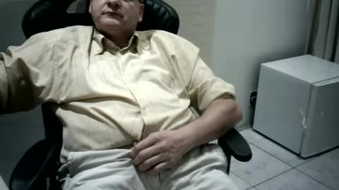 Snapshot of piovesanes chatting on February 10, 8:42 pm piovesanes online show from February 10, 8:42 pm