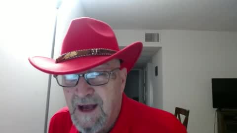 Snapshot of pipewizard chatting on March 3, 11:35 pm pipewizard online show from March 3, 11:35 pm