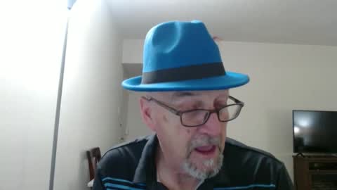 Snapshot of pipewizard chatting on January 26, 12:16 am pipewizard online show from January 26, 12:16 am