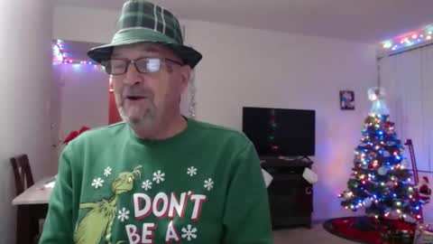 Snapshot of pipewizard chatting on December 8, 11:51 pm pipewizard online show from December 8, 11:51 pm