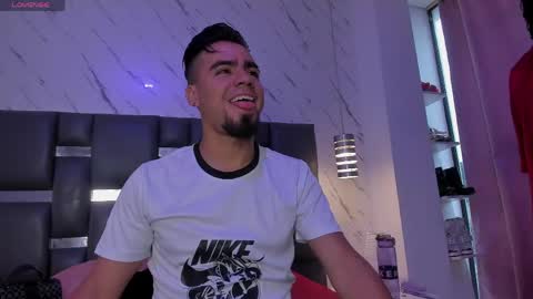 PittAndLunaa69 online show from April 16, 12:27 pm