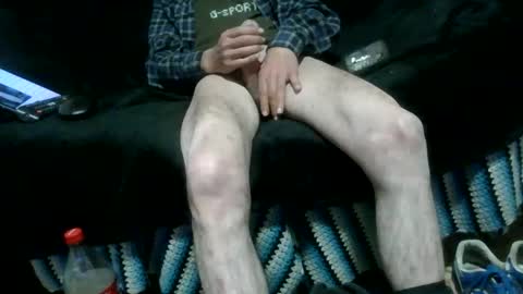 pitulinsissy online show from December 20, 8:32 am