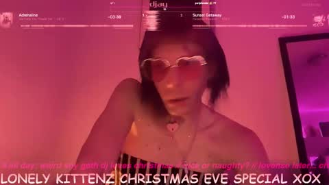 pixie_praxis online show from December 26, 9:55 am