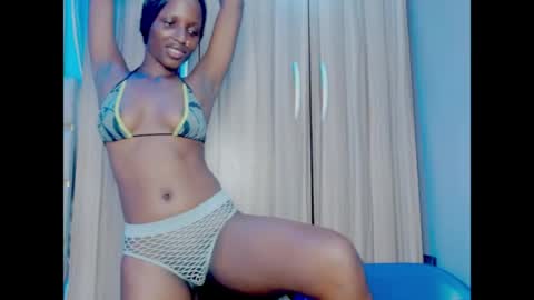 Ella online show from June 4, 3:40 pm