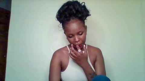 Majesty online show from April 12, 10:30 am