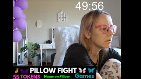 Lynn online show from January 31, 3:11 pm
