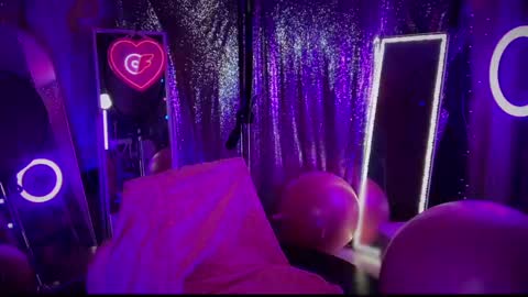 Snapshot of plasticfuckdoll chatting on February 9, 5:08 am Dumb bimbo fuck doll online show from February 9, 5:08 am