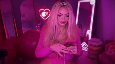 Dumb bimbo fuck doll online show from September 27, 12:19 am