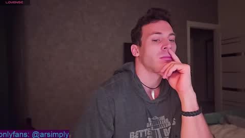 Arsenii online show from December 3, 3:18 am