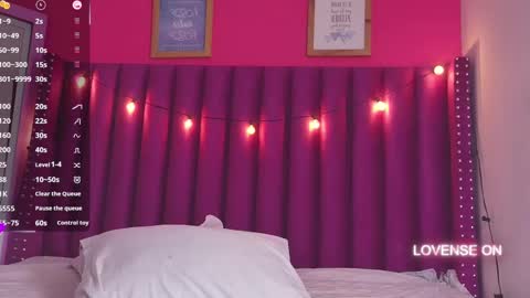 Scarlett  online show from March 7, 7:38 pm