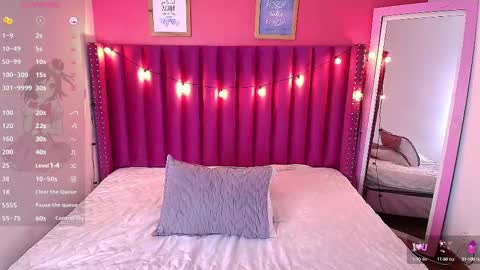 Snapshot of playfuljust_18 chatting on February 11, 12:47 pm SAMARA online show from February 11, 12:47 pm