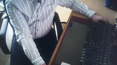 littlenounours online show from February 16, 9:07 am