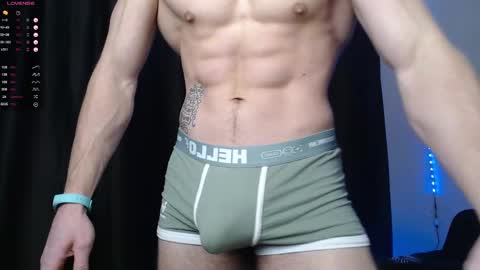 Snapshot of playmate_ chatting on February 1, 12:04 pm John online show from February 1, 12:04 pm