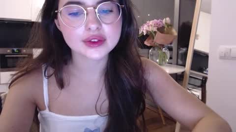 Mary online show from October 4, 9:01 pm