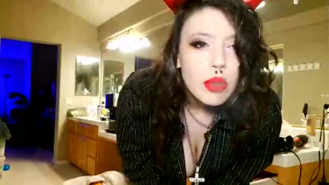 pleasantdinosaurus7537 online show from April 26, 3:04 am