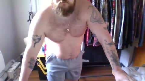 aimtoplease online show from November 23, 1:42 pm