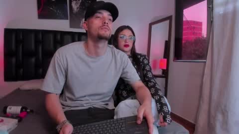 Snapshot of pleasure_vibes023 chatting on February 1, 9:29 pm JUAN AND JULI online show from February 1, 9:29 pm