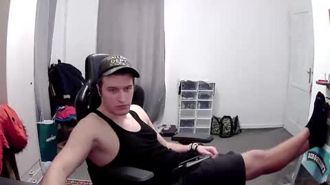 plkrisztian online show from March 8, 3:49 pm