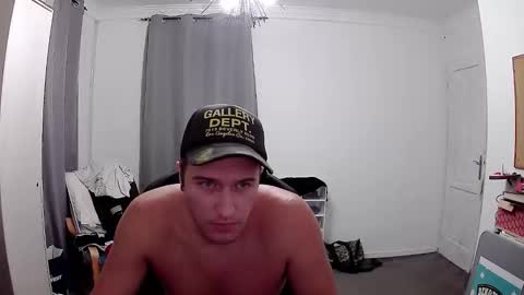 plkrisztian online show from October 5, 6:48 pm