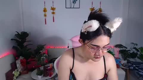 Snapshot of ploysaithailand chatting on March 5, 2:57 am Ploysai online show from March 5, 2:57 am