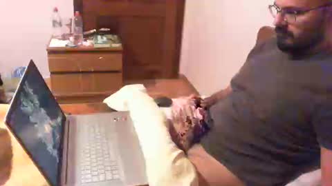 Snapshot of plu07f3520 chatting on December 26, 12:46 am plu07f3520 online show from December 26, 12:46 am