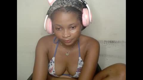 plumnjuicyx online show from March 5, 10:11 am