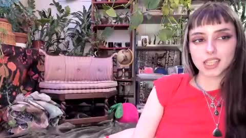 Snapshot of pluto_astrology chatting on February 22, 7:14 pm Goddess Pluto online show from February 22, 7:14 pm