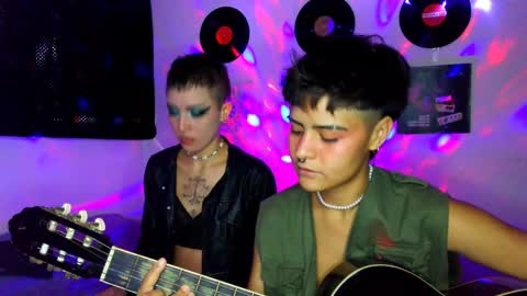   online show from December 11, 8:18 pm