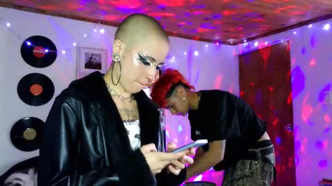   online show from January 29, 7:00 pm