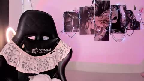 Snapshot of poison_willow chatting on September 9, 6:08 pm Willow Hours 12pm to 630pm Colombian time FRIDAY AND SUNDAY FREE DAYS online show from September 9, 6:08 pm