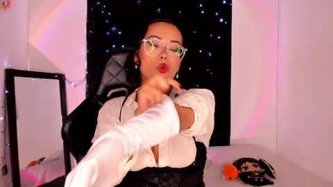 Snapshot of poison_willow chatting on January 27, 5:26 pm Willow Hours 12pm to 630pm Colombian time FRIDAY AND SUNDAY FREE DAYS online show from January 27, 5:26 pm