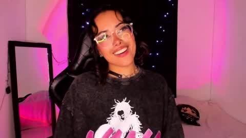 Snapshot of poison_willow chatting on January 16, 11:27 pm Willow Hours 12pm to 630pm Colombian time FRIDAY AND SUNDAY FREE DAYS online show from January 16, 11:27 pm