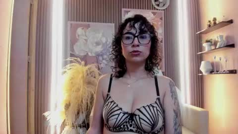 PAOLA or pola online show from September 22, 10:30 am