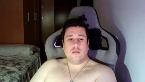 Pollito online show from December 15, 6:59 pm