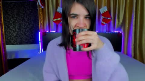 Polly online show from December 17, 7:15 am