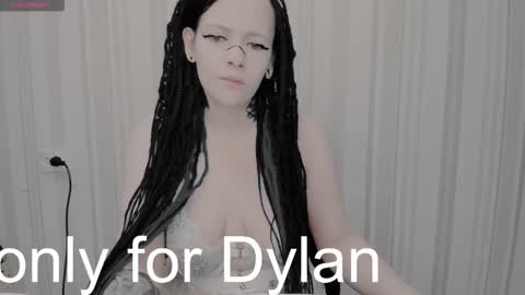 Polly online show from November 24, 7:34 pm