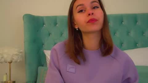 Polly online show from January 18, 6:28 pm