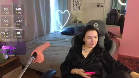 pollyshmidt online show from March 4, 8:05 pm