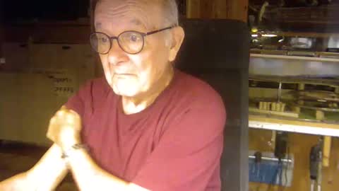 Snapshot of pomme1949 chatting on September 20, 4:10 pm pomme1949 online show from September 20, 4:10 pm
