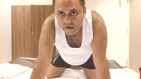 pomyda online show from December 23, 5:00 pm