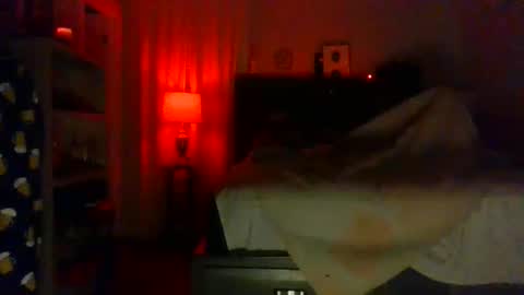 popoutmama online show from April 19, 8:26 am