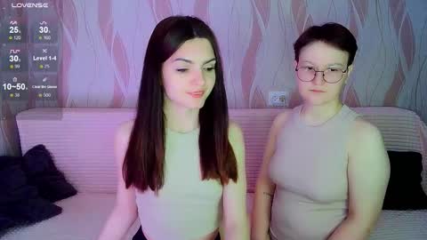 Ana and Tati online show from November 1, 5:06 am