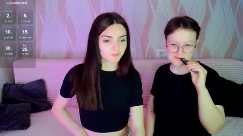 Ana and Tati online show from October 20, 8:14 pm