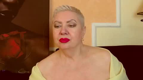 LADY POSH online show from July 10, 1:21 am