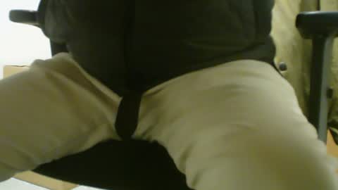 Snapshot of poundtownusa2016 chatting on December 2, 7:44 pm ConchilDog online show from December 2, 7:44 pm