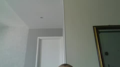 Snapshot of pourquoi_toi chatting on September 12, 7:32 am pourquoi_toi online show from September 12, 7:32 am