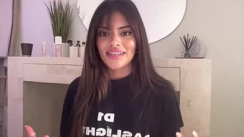 Selena online show from October 22, 11:39 pm