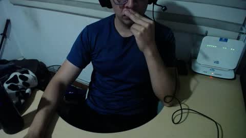 powerfulzeus2 online show from September 23, 2:05 am